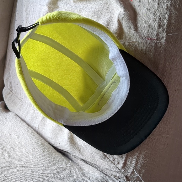 fleece cap Yellow - Picture 4 of 6